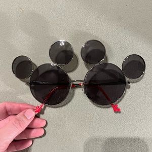 TOKYO DISNEY MICKEY MOUSE SUNGLASSES